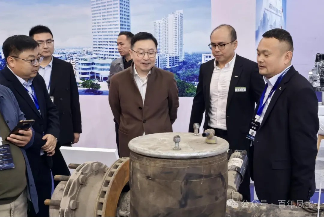 开元（中国）一站式服务平台重科系列高效节能产品亮相中国国际商用车展